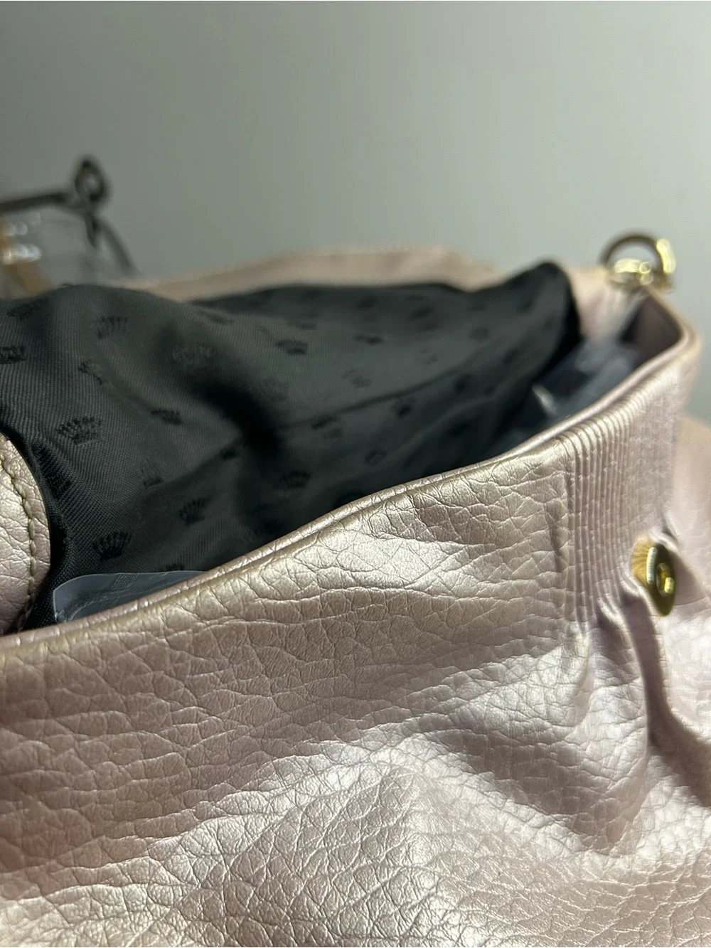 Juicy Couture Greta Lilac Pearl Iridescent Flap Crossbody Y2K Bag